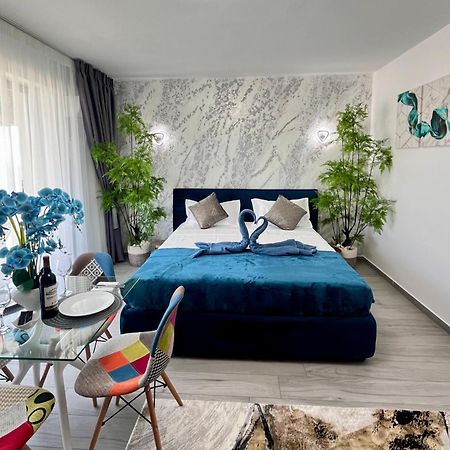 Cosmopolitan - Studio Pe Plaja Cu Vedere La Mare & Loc Parcare Gratis Năvodari Exterior foto